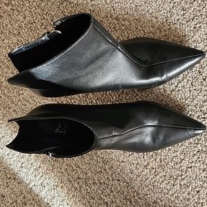 Marc Fisher booties. Black size 6.5
